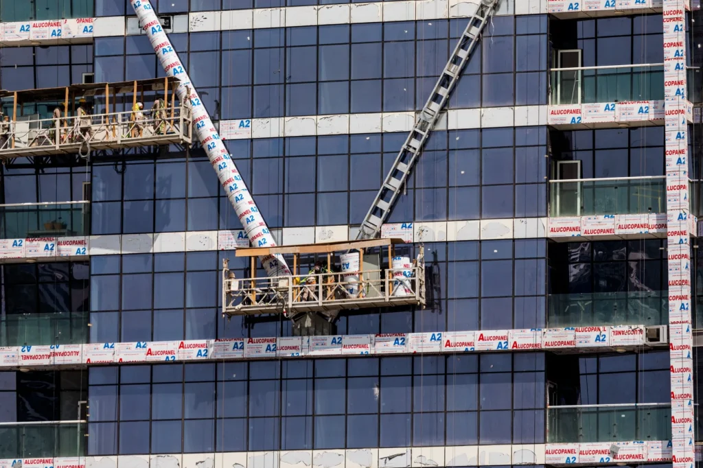 Elevated-Work-Platform-info